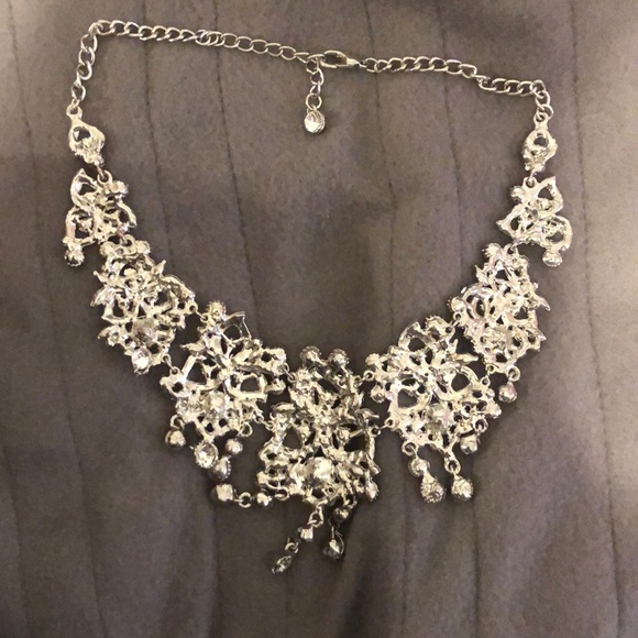 NECKLACE - Picture 4 of 4